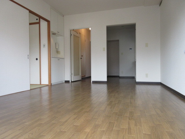 サンモールパレスＢ棟 リビング