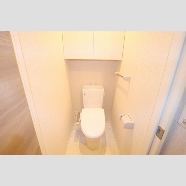 ファミリア　エテルナ トイレ　温水洗浄暖房便座