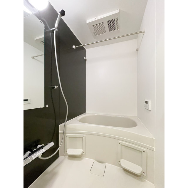 ウッドクレスト荒川レジデンス0202号室 内観