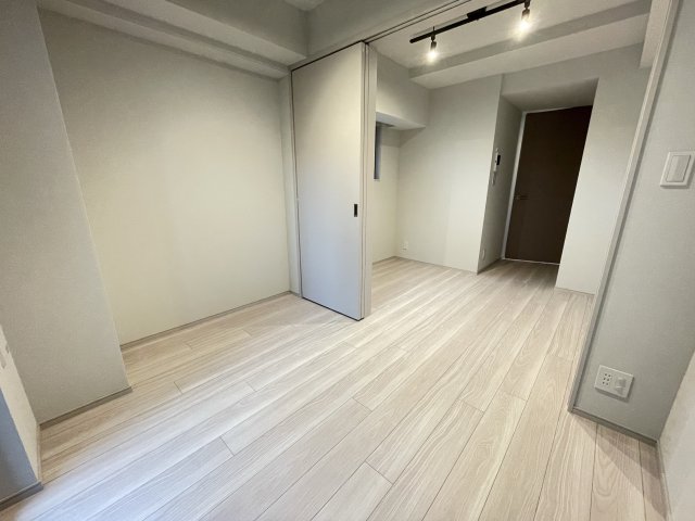 SYFORME SHINKOYASU207号室 ※同タイプ参考写真です（カラータイプが異なる場合がございます）