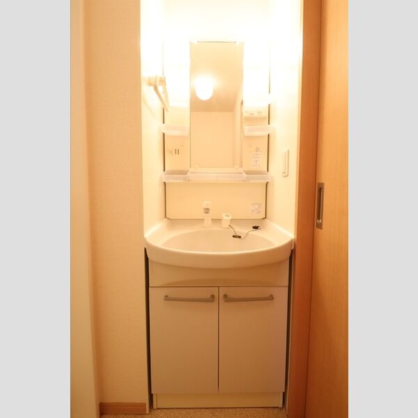 ウィルモアK・Ⅱ108号室 同建物別部屋の参考画像