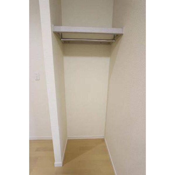 レオニラ0302号室 収納