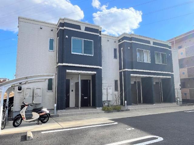 セレーノコトー103号室 外観写真（昼）