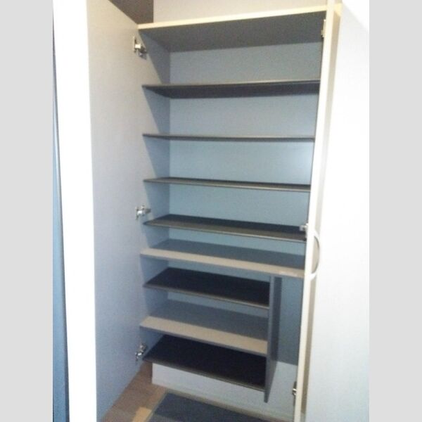 セジュールZENⅢ　C202号室 シューズボックス