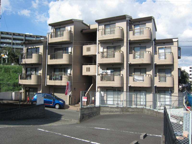 サニーテラスいぶき野4階 外観