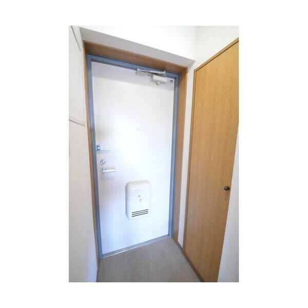 MARECAGE柏303号室 玄関