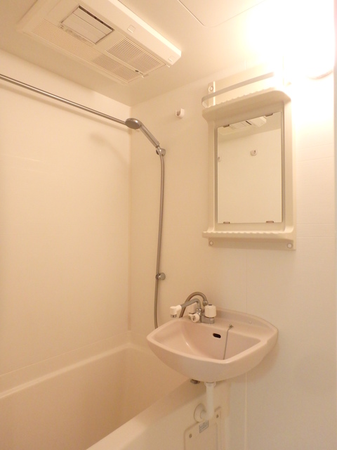 ガラ・シティ笹塚駅前 きれいなお風呂です