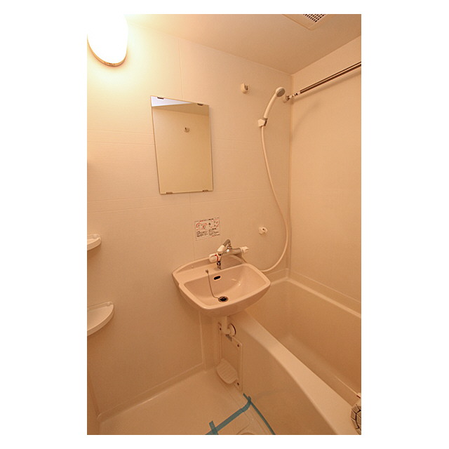 セゾン・デ・ブランシェ青葉台0102号室 同建物別部屋の参考画像