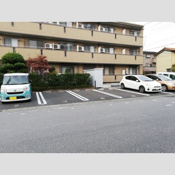 ベルレージュ 駐車場