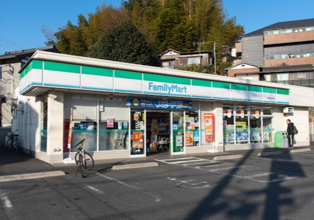 サニーヒルガイア ファミリーマート町田能ケ谷町店