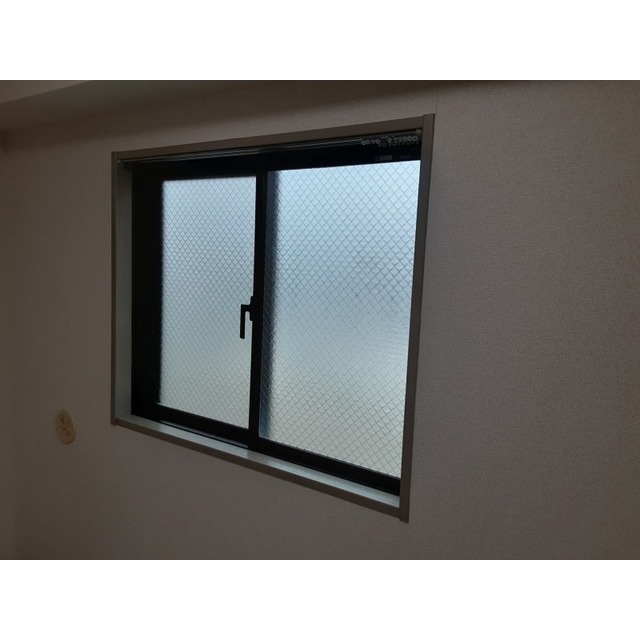 宮崎ビル0701号室 居室窓