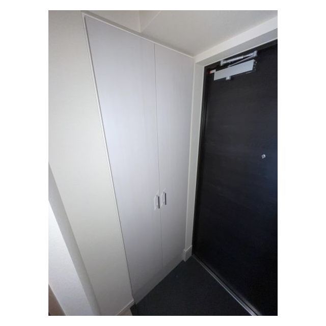 プレサンスブルーム浅草0501号室 玄関