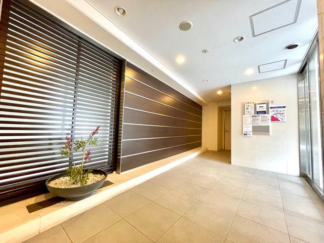 レジディア九段下Ⅱ エントランス