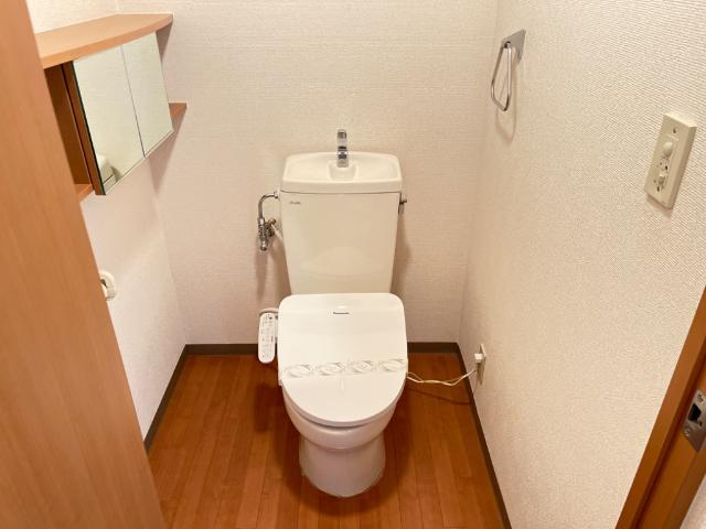 クリフ・リーベル壱番館 シャワー付トイレ