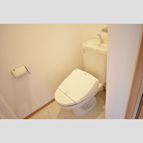 リビングタウン北上尾　B 温水洗浄暖房便座