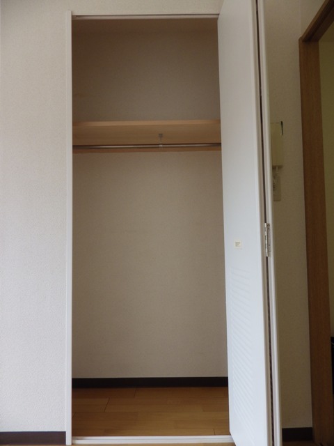 アメニティ高幡 収納