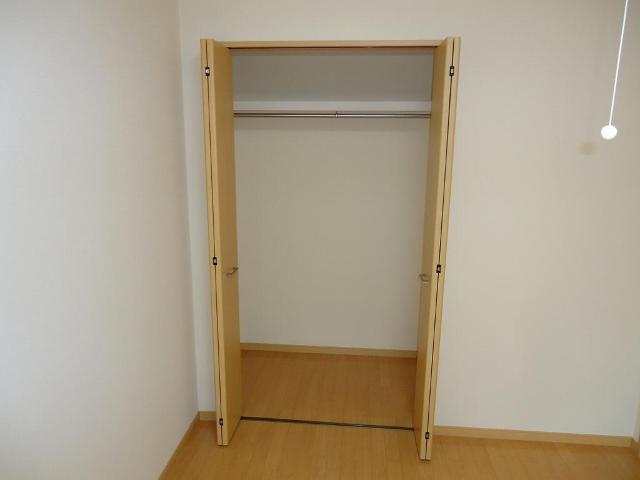 ユニバーサイド00202号室 クローゼット
