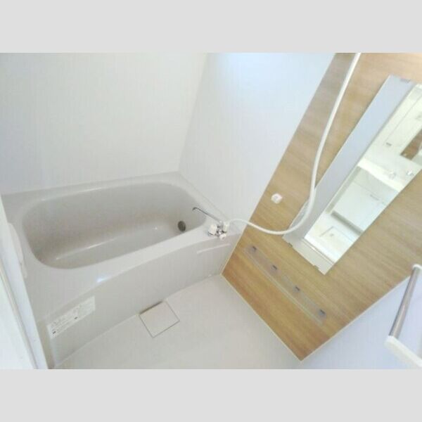 ベルツリー上川原201号室 浴室