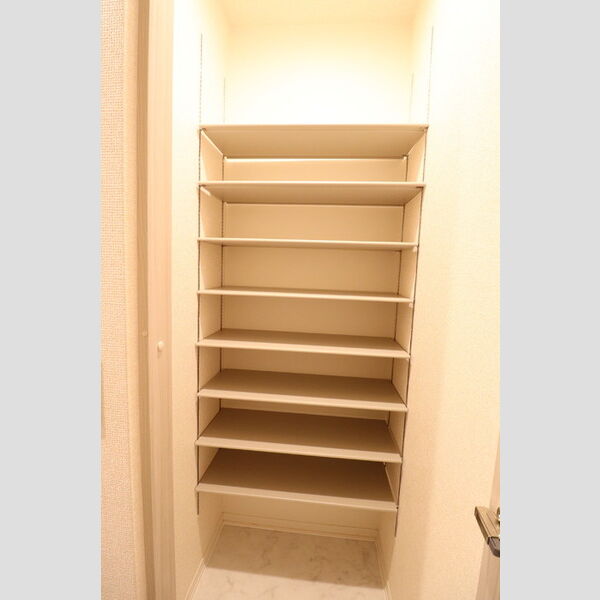 コンフォート横浜緑202号室 玄関