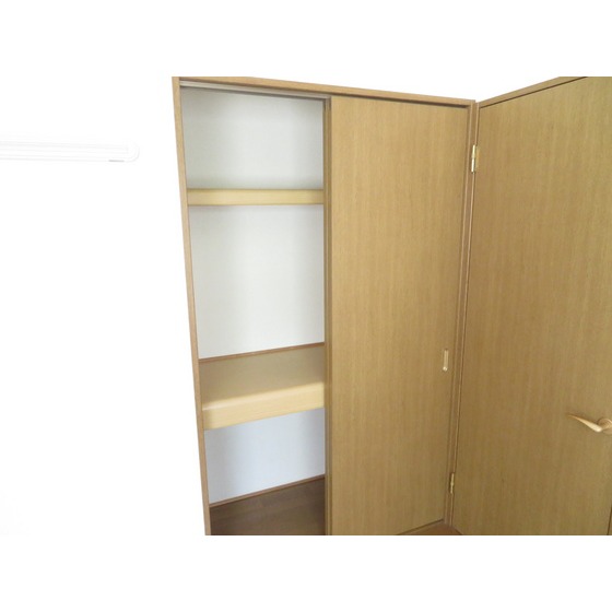 エステートピアＫ0103号室 収納