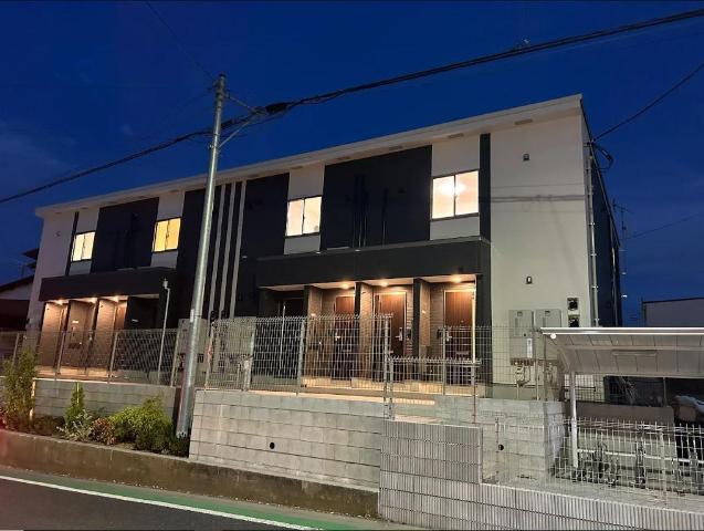 ルナフォーリア 外観写真（夜）