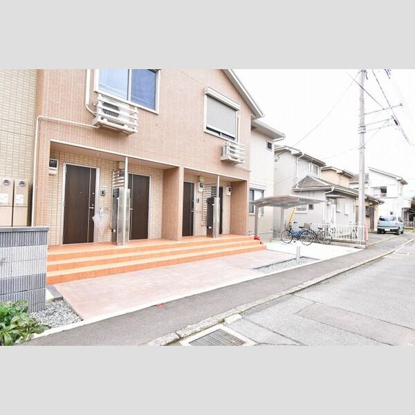 リベルテ　B エントランス