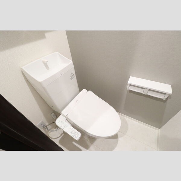 D-sereno緑町102号室 温水洗浄暖房便座