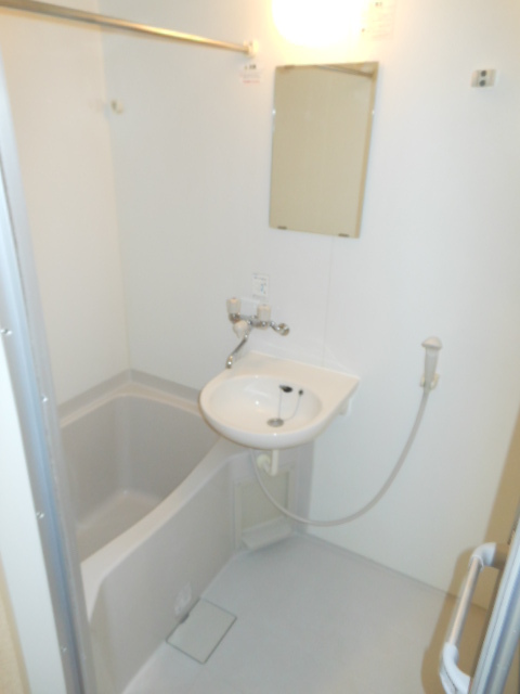 グランド・ガーラ用賀2階 同建物別部屋の参考画像