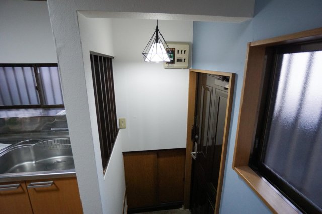 松戸市二十世紀が丘戸建 玄関