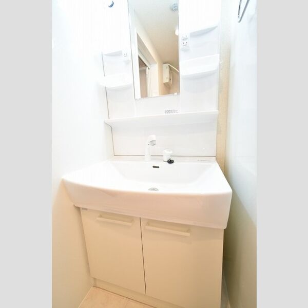 Lupinus　A棟 洗髪洗面化粧台