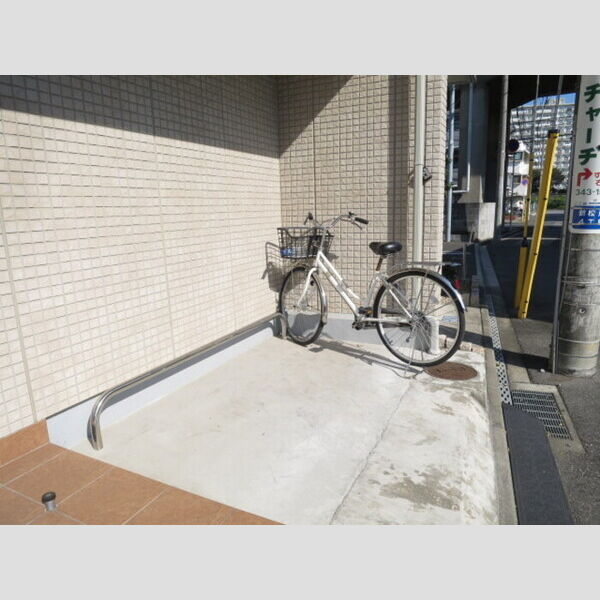 グランシャリオ 自転車置き場