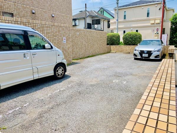 ヴェール久我山2階 駐車場