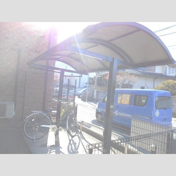 ウィスタ岸町 駐輪場