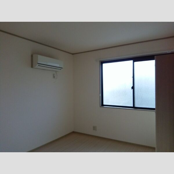 アーバンコート202号室 洋室