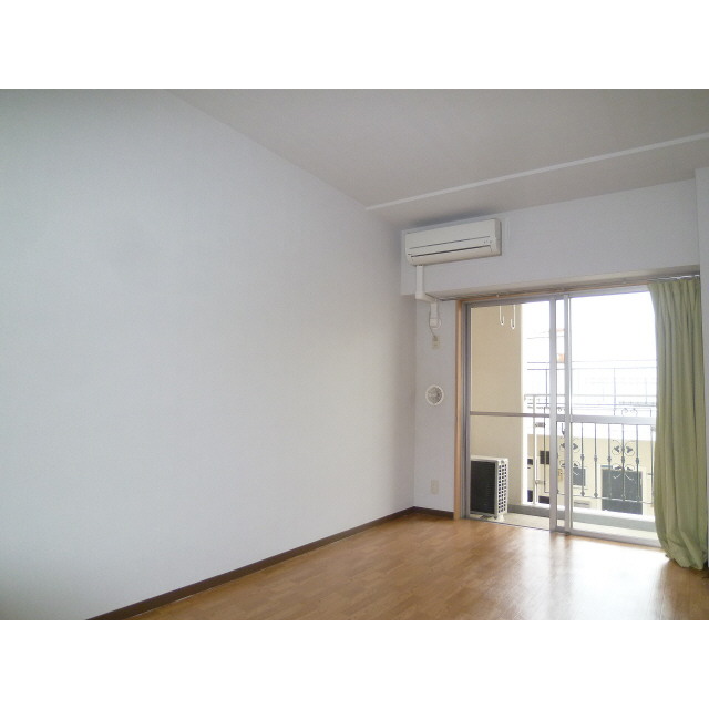 ソレイユ鶴瀬 内観