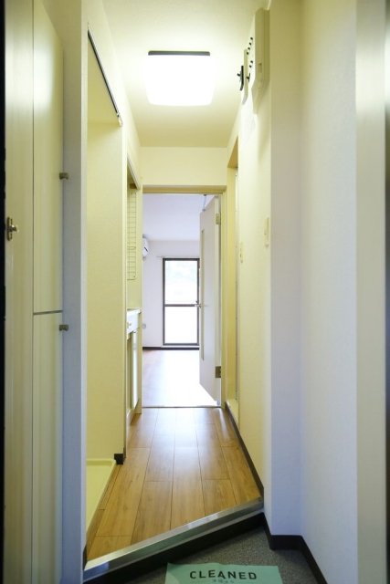 ドム学芸大4階 玄関