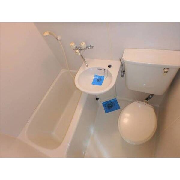 ウエストハイム国領0201号室 お風呂