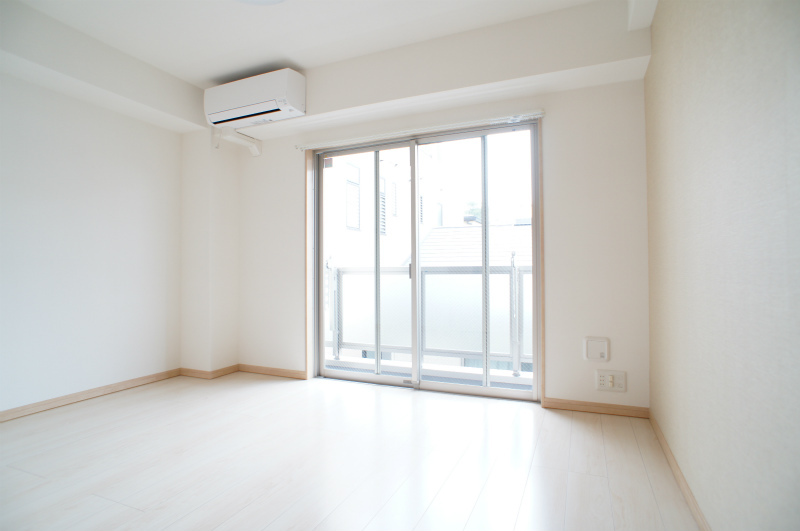 リブリ・西横浜 リビング