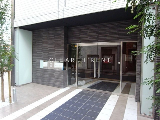 コンシェリア新宿ＥＡＳＴ 落ち着いたエントランスです