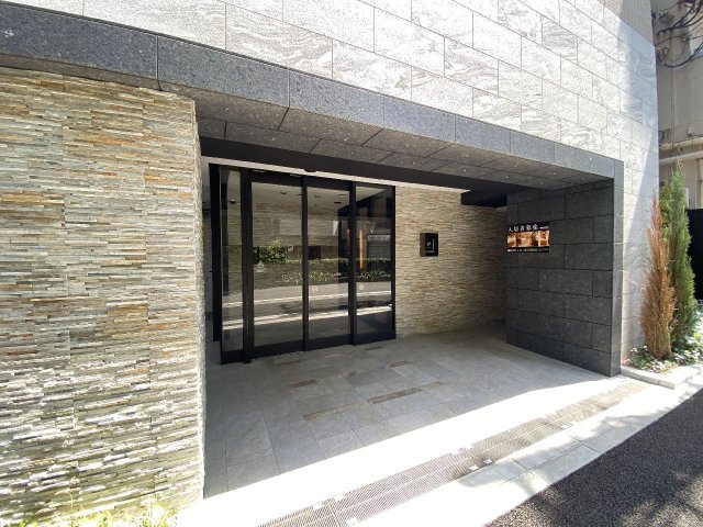 コンシェリア横濱関内402号室 エントランス