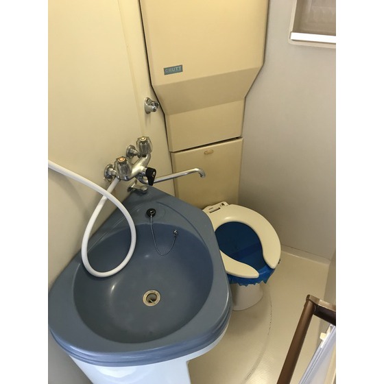 AQUAレジデンス中井301号室 トイレ