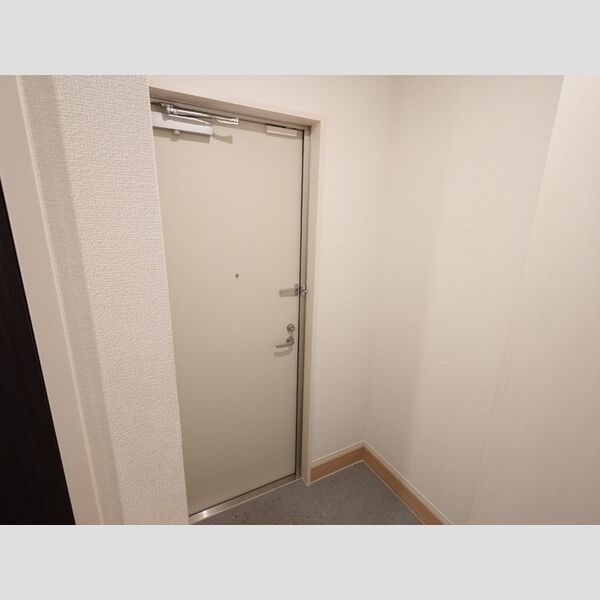 エトワール福生105号室 玄関