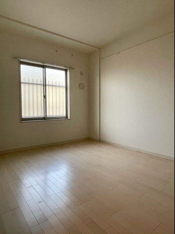 サニーウェル幸樹0102号室 別号室の写真になります。