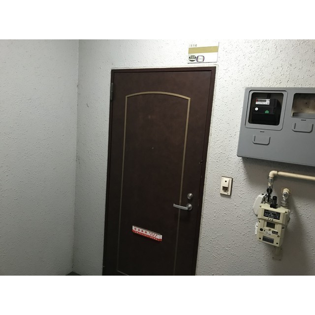 リュミエ本厚木116号室 玄関