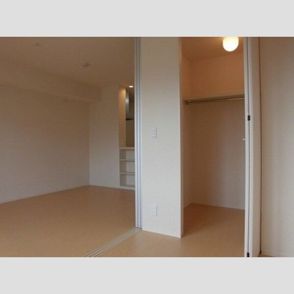 ブランシエラ303号室 ■洋室3帖■