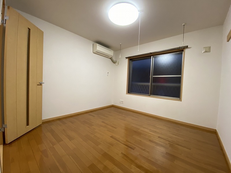 イー・シティ1階 部屋その他