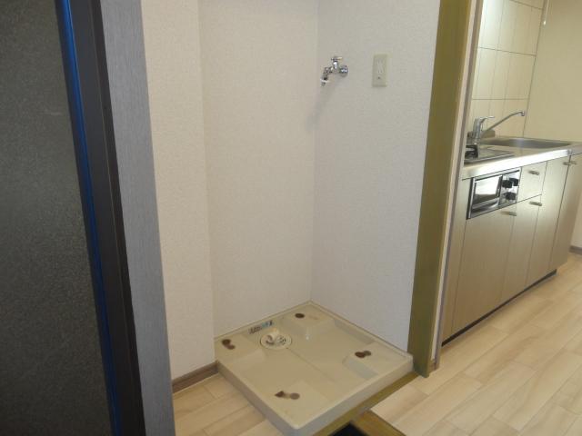 エポック橘106号室 洗濯機置場