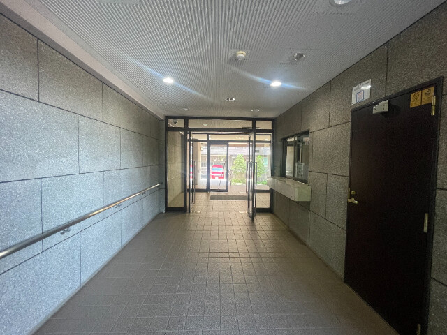 モーニングパーク朝霞 エントランス