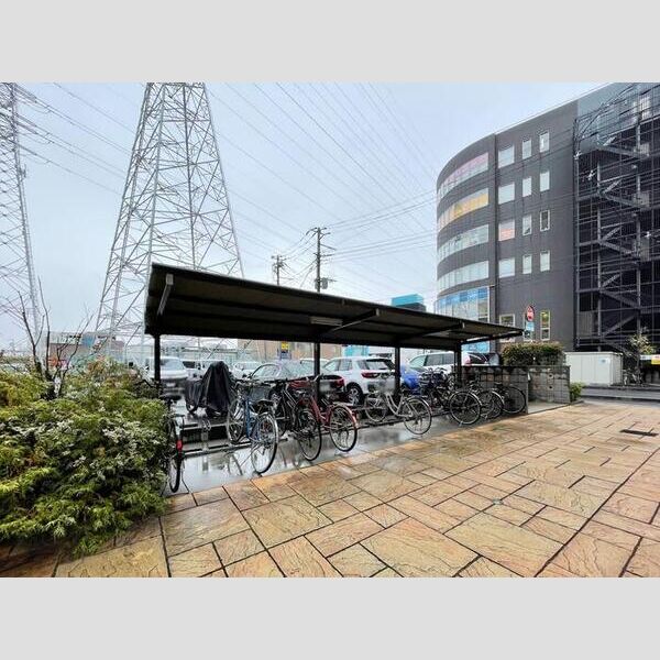 ストライブ 駐輪場