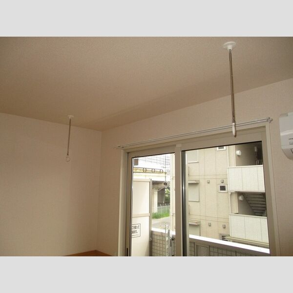 メゾン　あい・あこ　あこ203号室 室内物干し